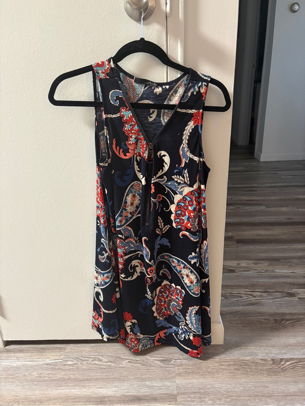 Sleeveless Navy Paisley V-Neck Tank Top